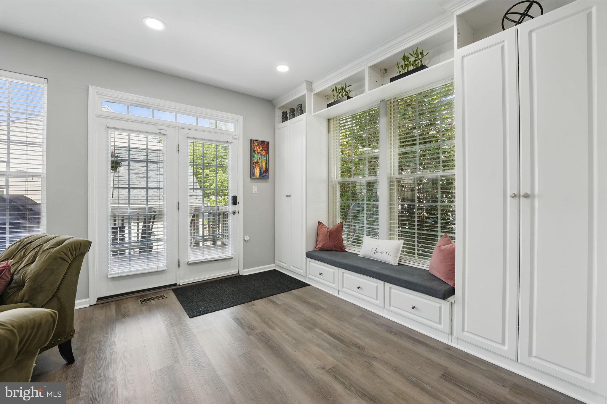 KINGSVIEW RIDGE - Residential