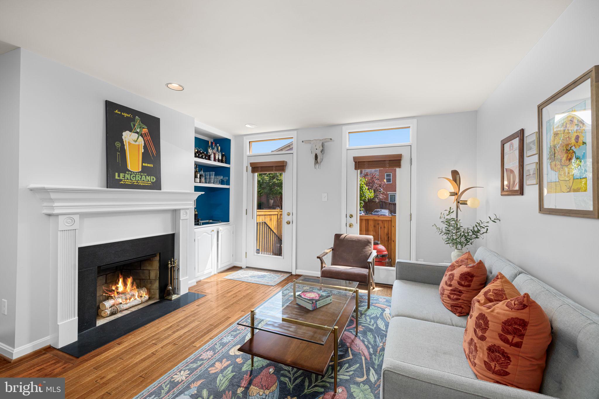 535 COLECROFT COURT