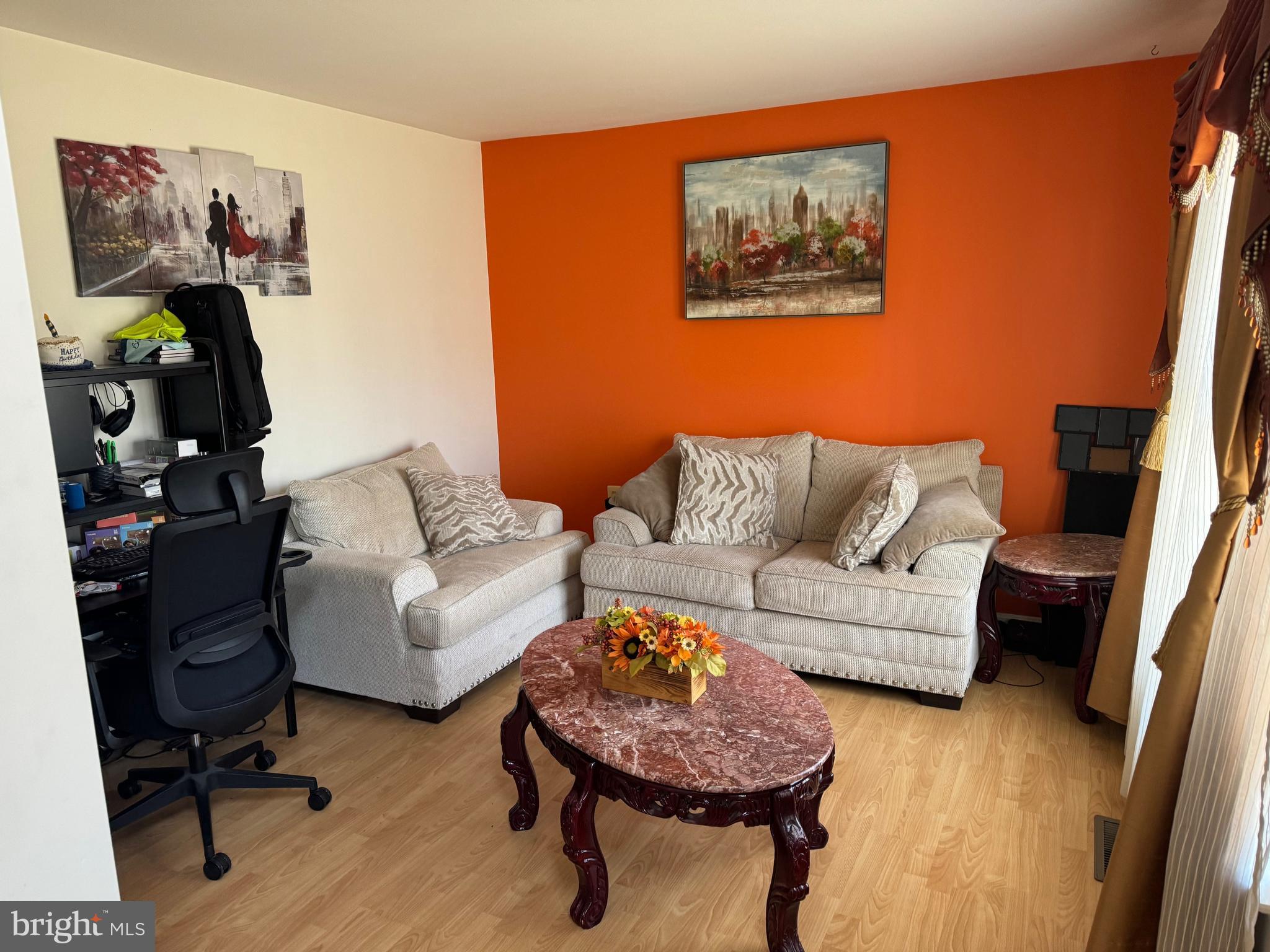 EMERALD FARM - Residential