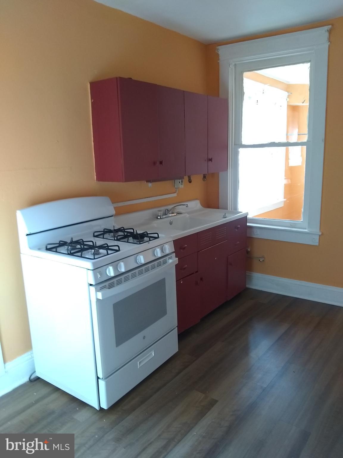 LANCASTER - Residential Lease