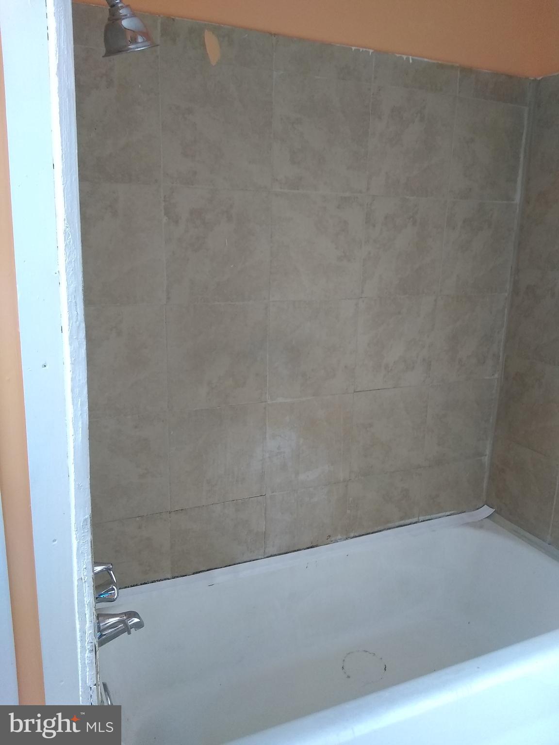 LANCASTER - Residential Lease