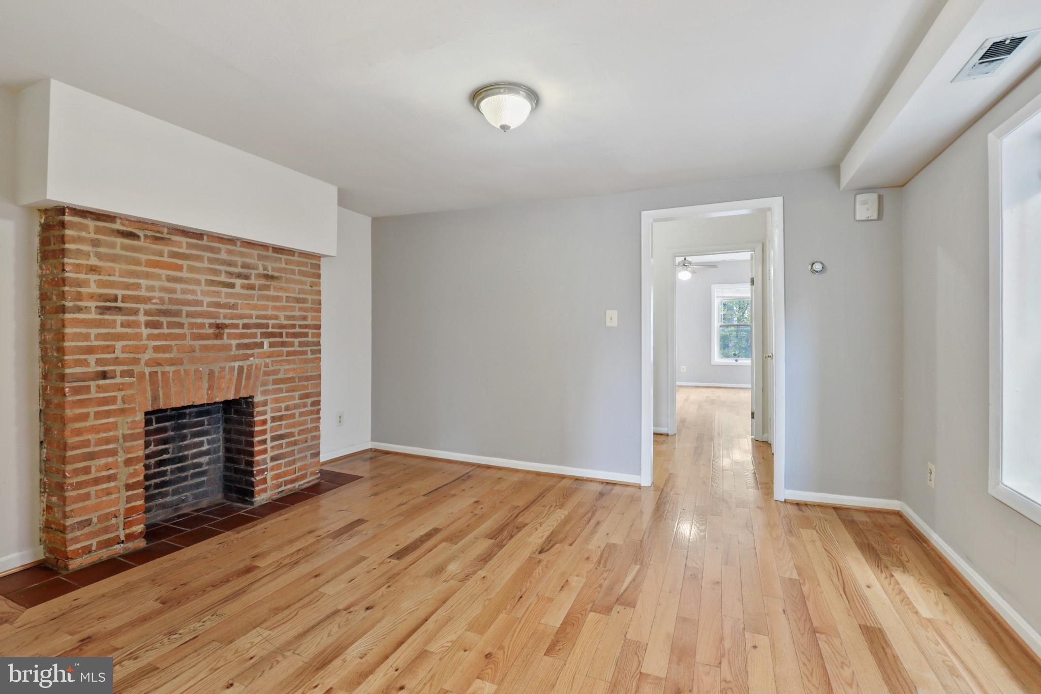 FEDERAL HILL HISTORIC DISTRICT - Residential Lease