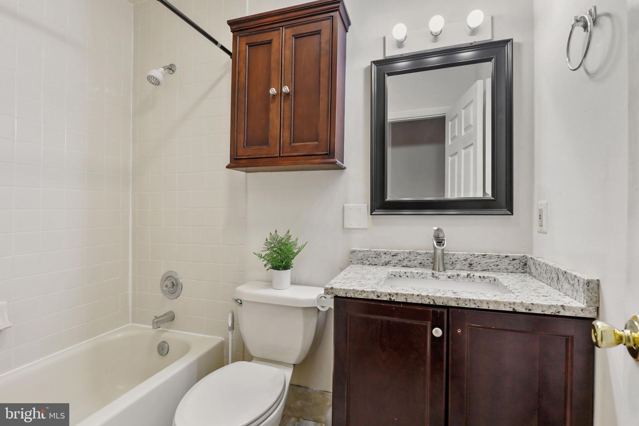 FEDERAL HILL HISTORIC DISTRICT - Residential Lease