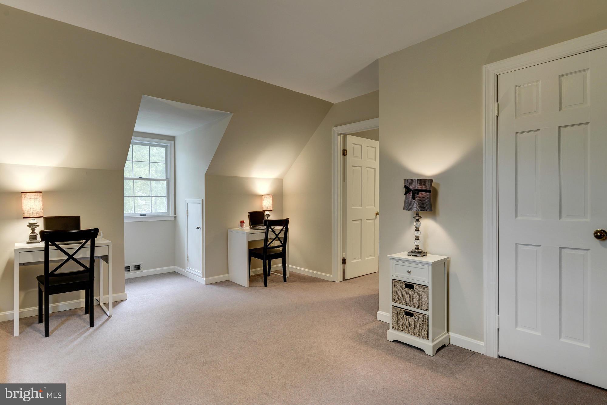 SUMMERWOOD - Residential