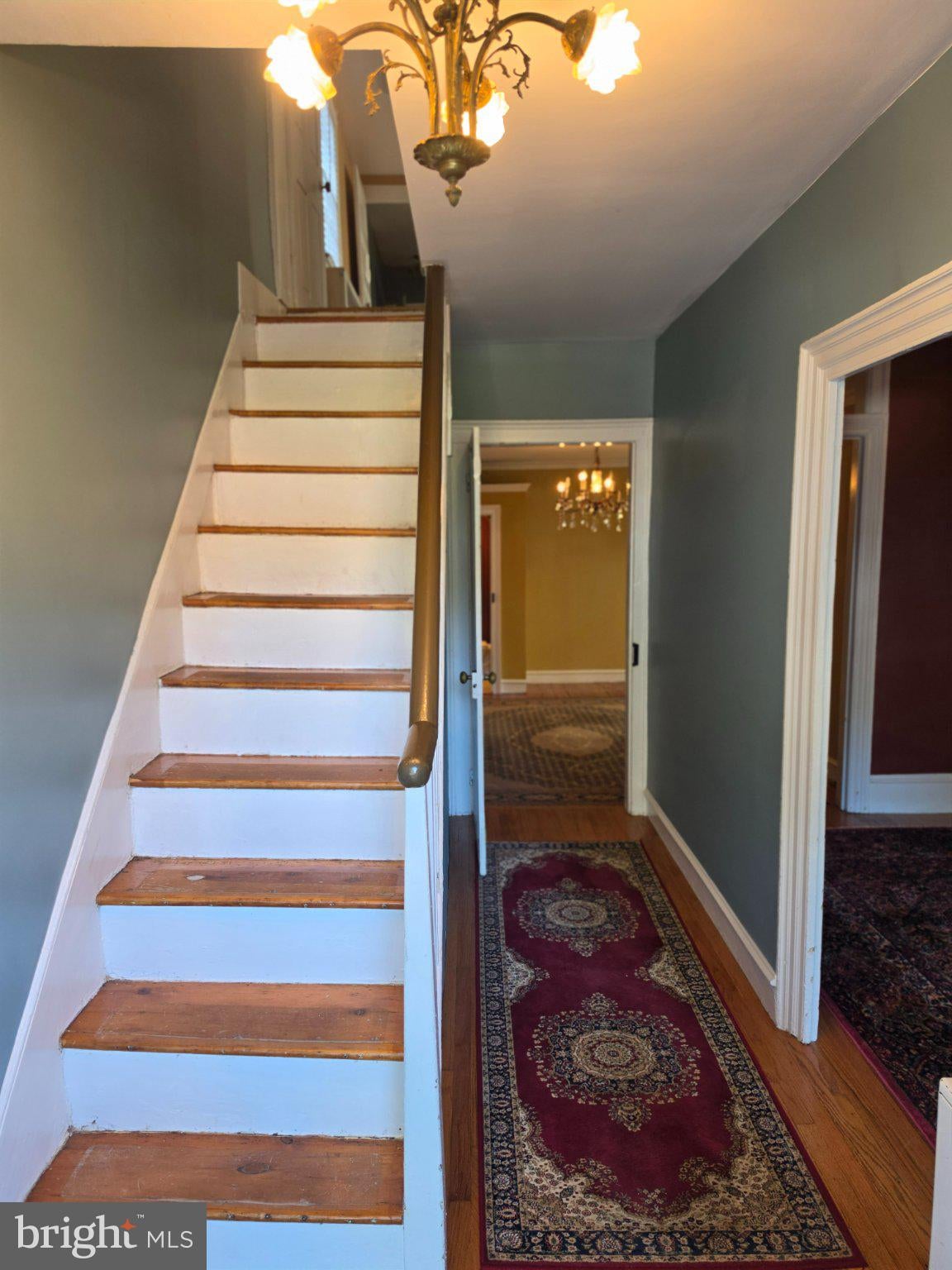 9 WALNUT STREET