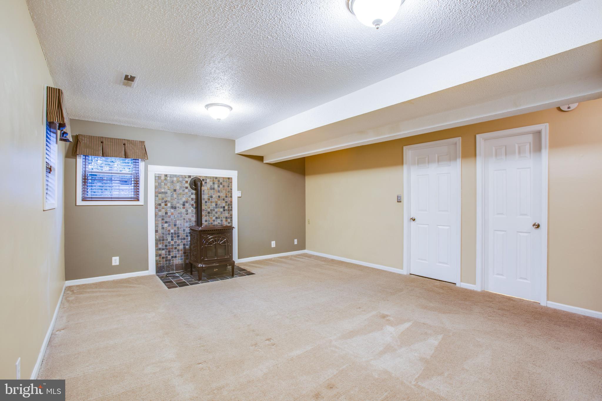 WALNUT GROVE ESTATES - Residential