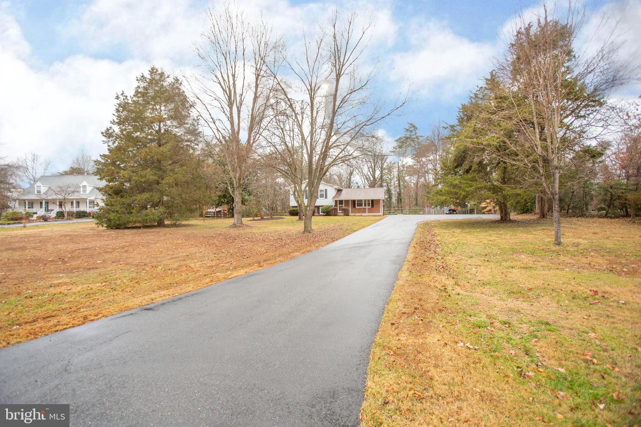 WALNUT GROVE ESTATES - Residential