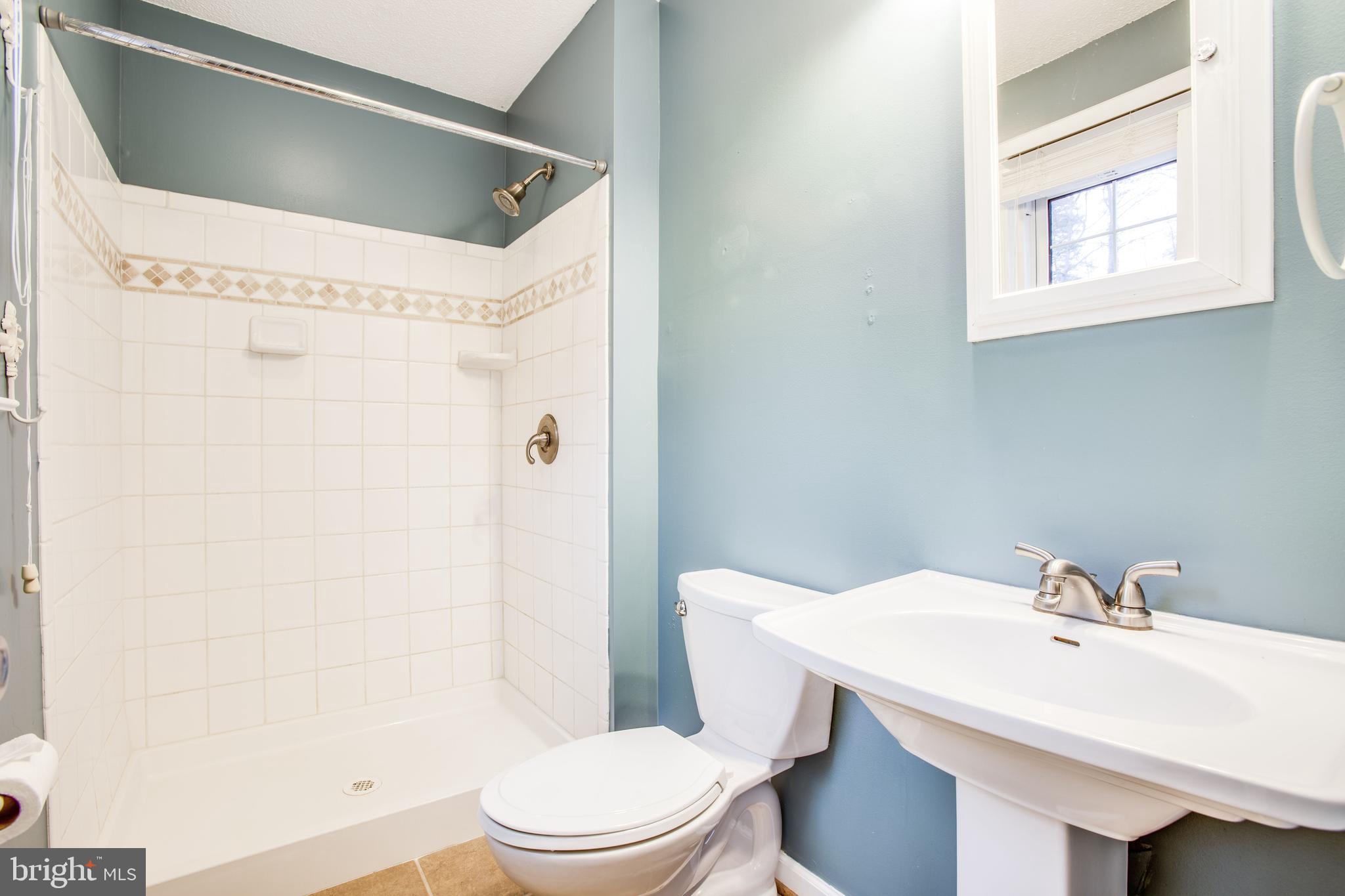 WALNUT GROVE ESTATES - Residential