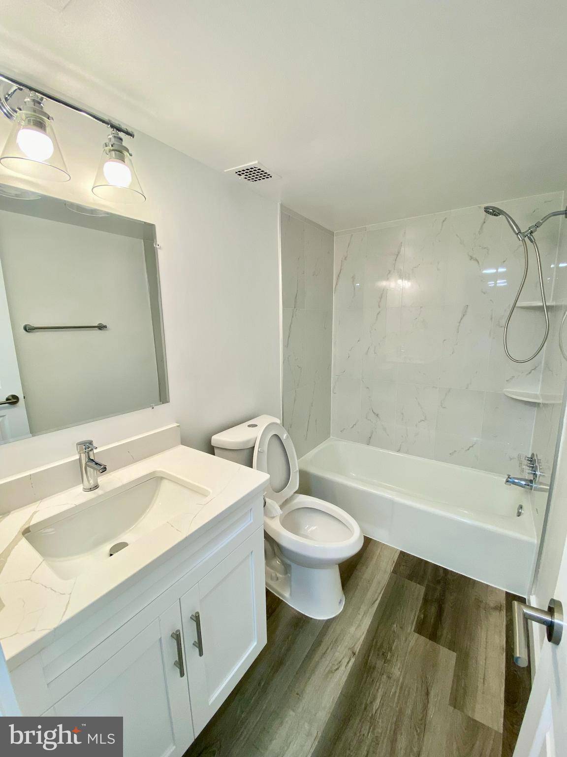 AMERICANA FINMARK - Residential