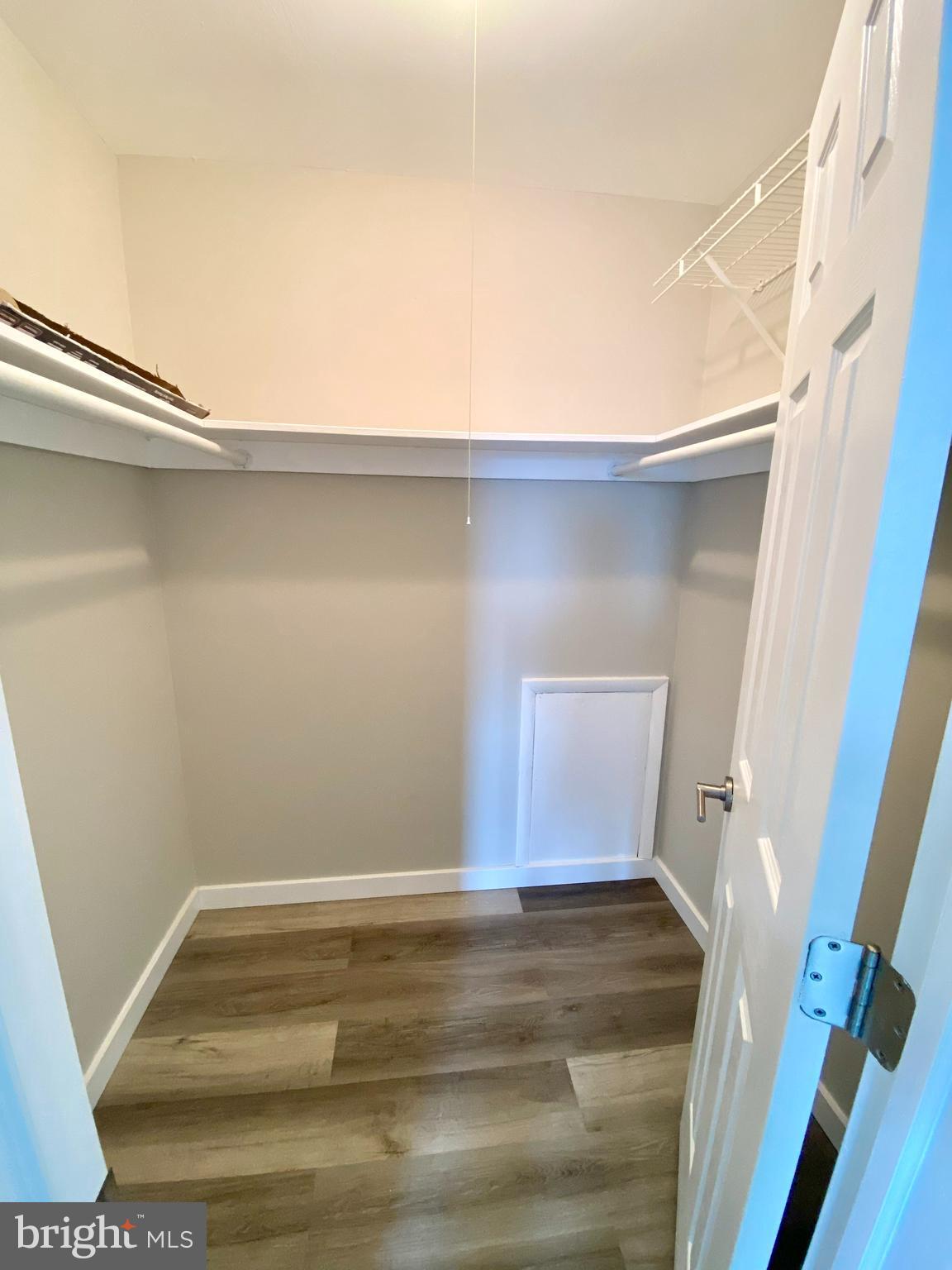 AMERICANA FINMARK - Residential