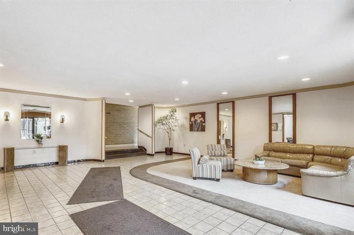 AMERICANA FINMARK - Residential