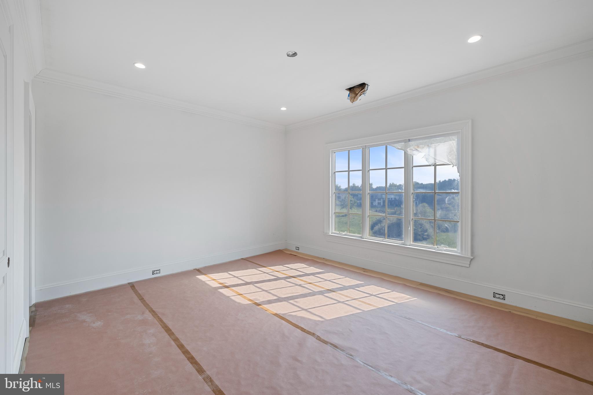 CREIGHTON FARMS - Residential