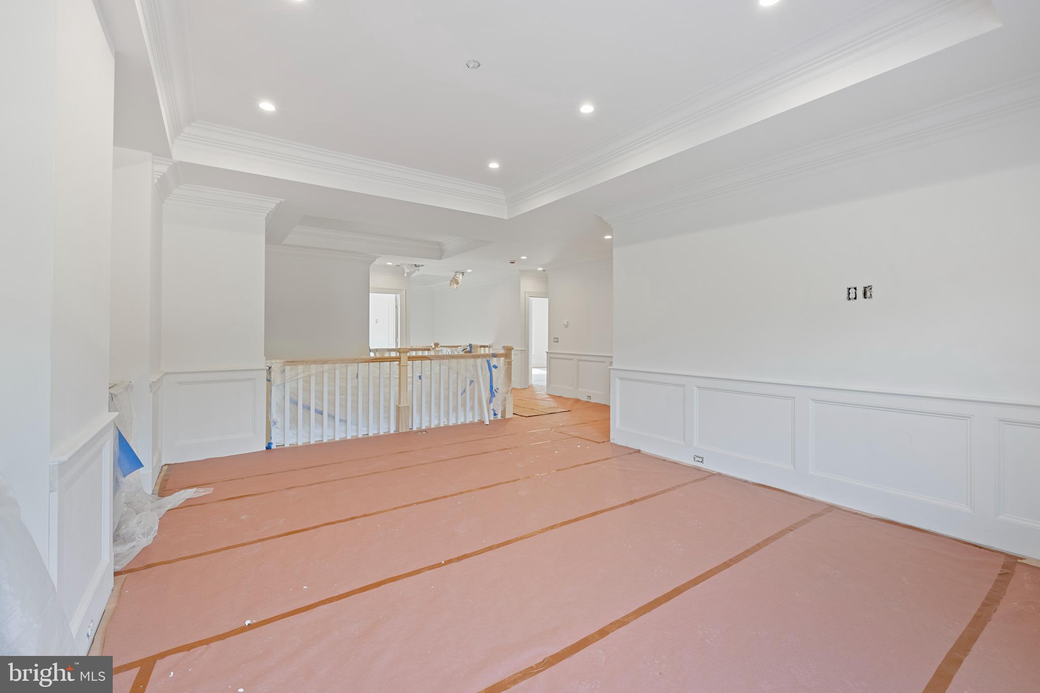 CREIGHTON FARMS - Residential