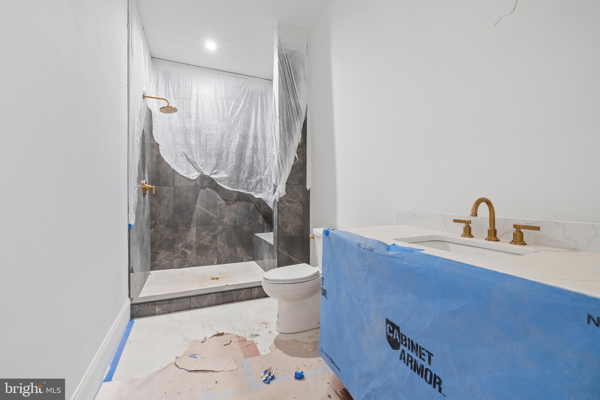 CREIGHTON FARMS - Residential