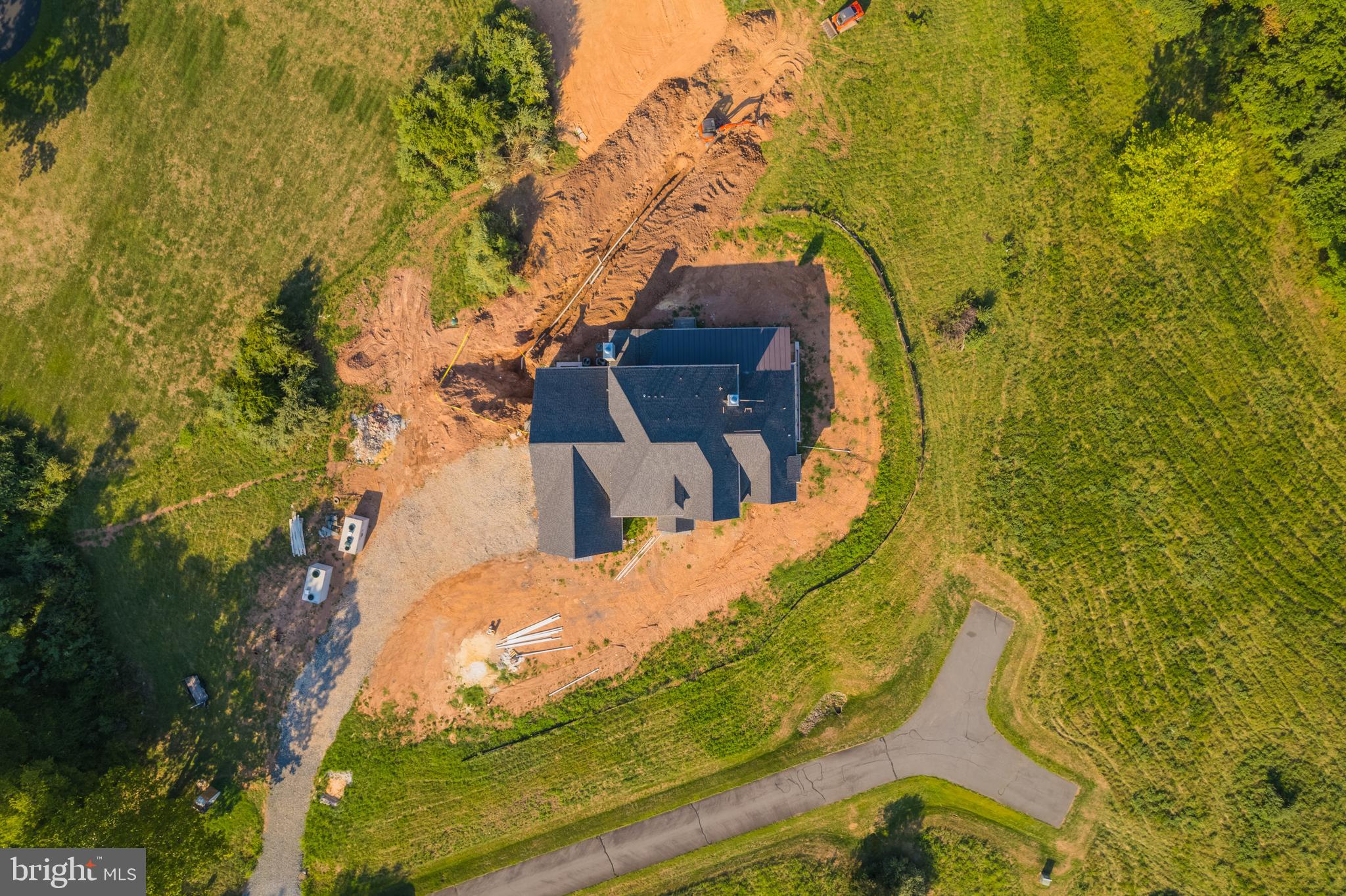 CREIGHTON FARMS - Residential