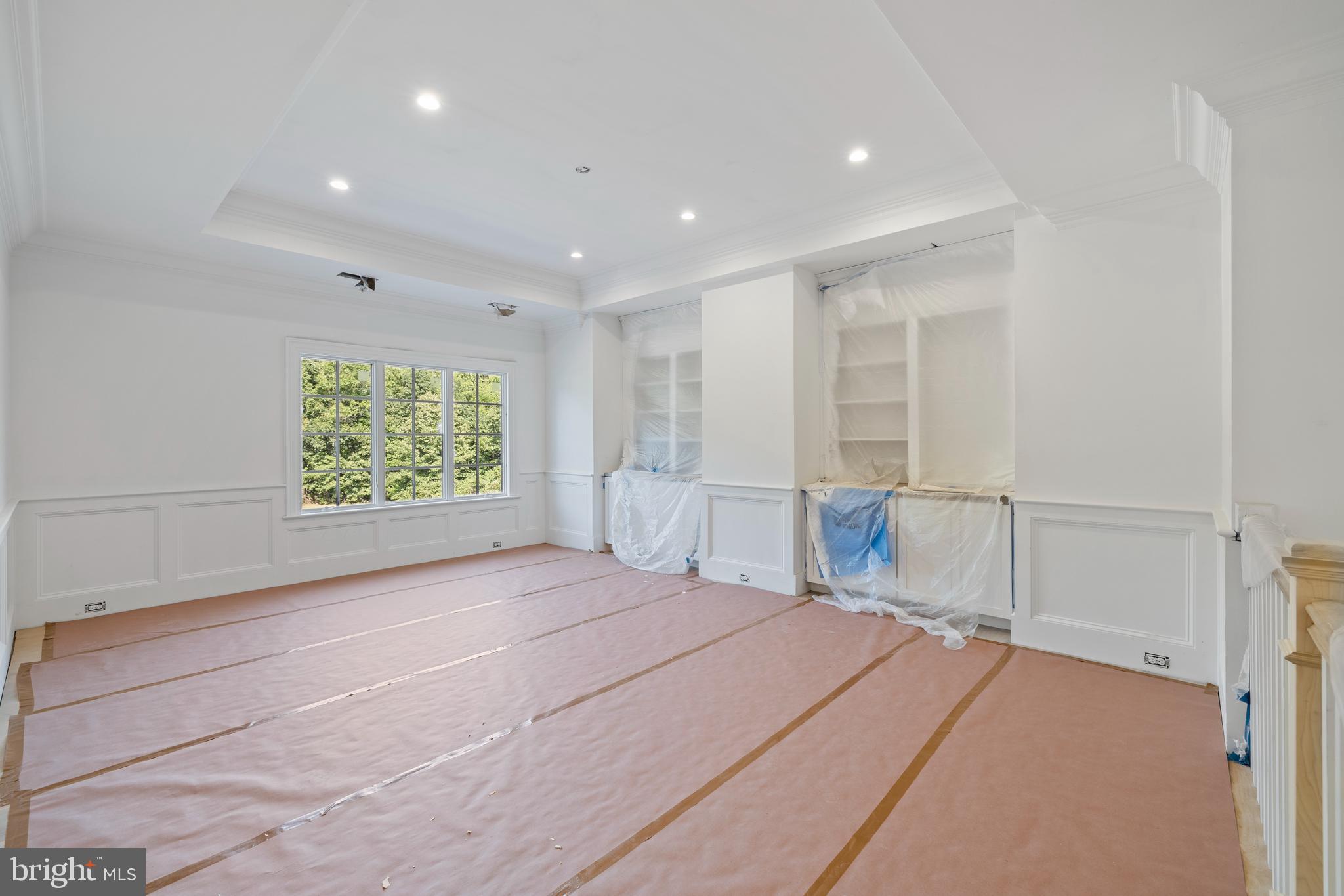 CREIGHTON FARMS - Residential