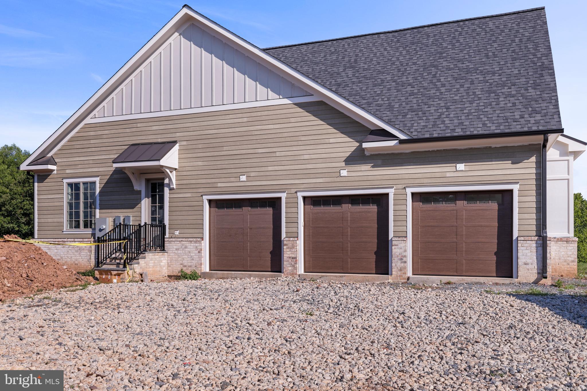 CREIGHTON FARMS - Residential