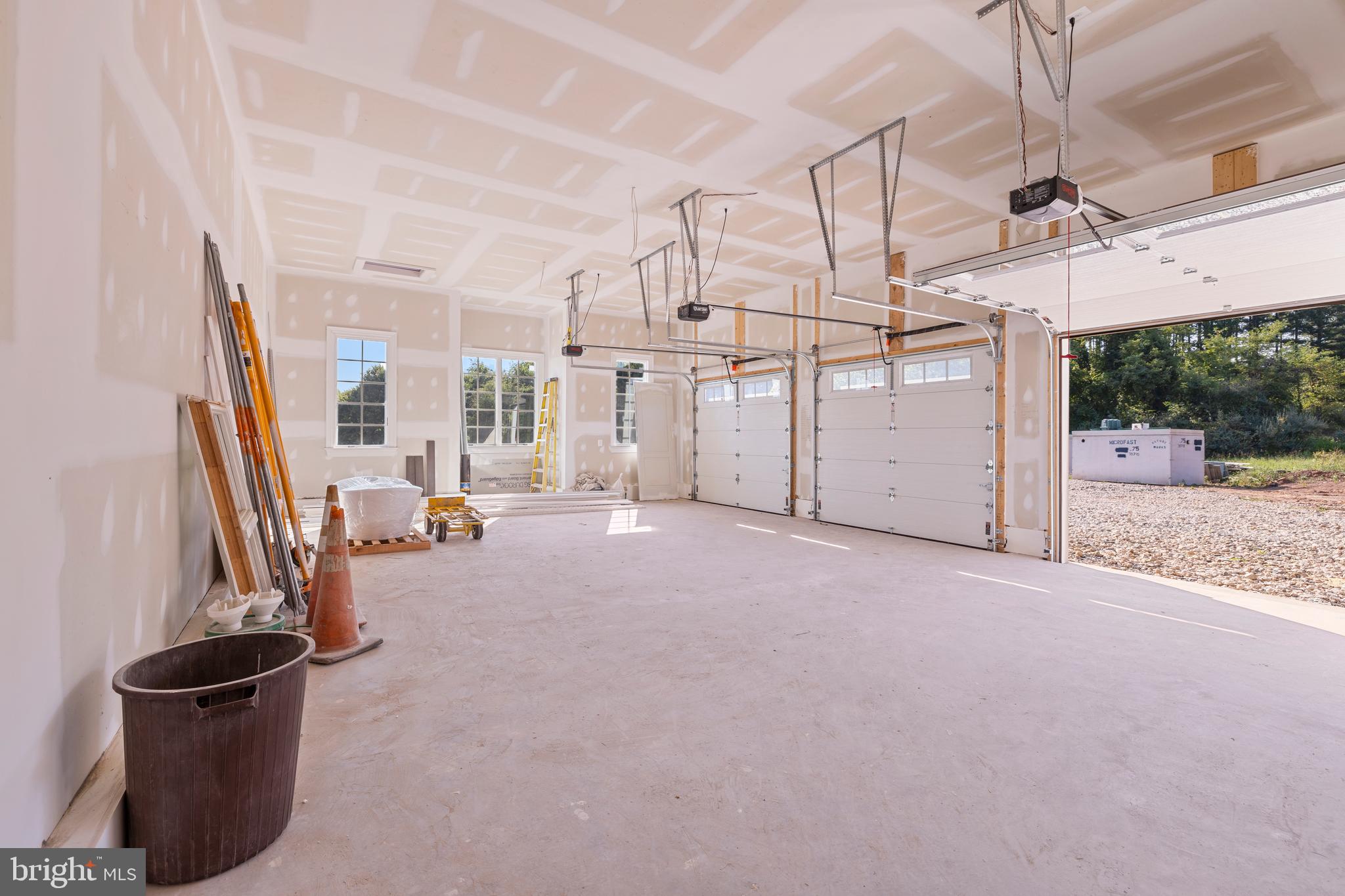 CREIGHTON FARMS - Residential