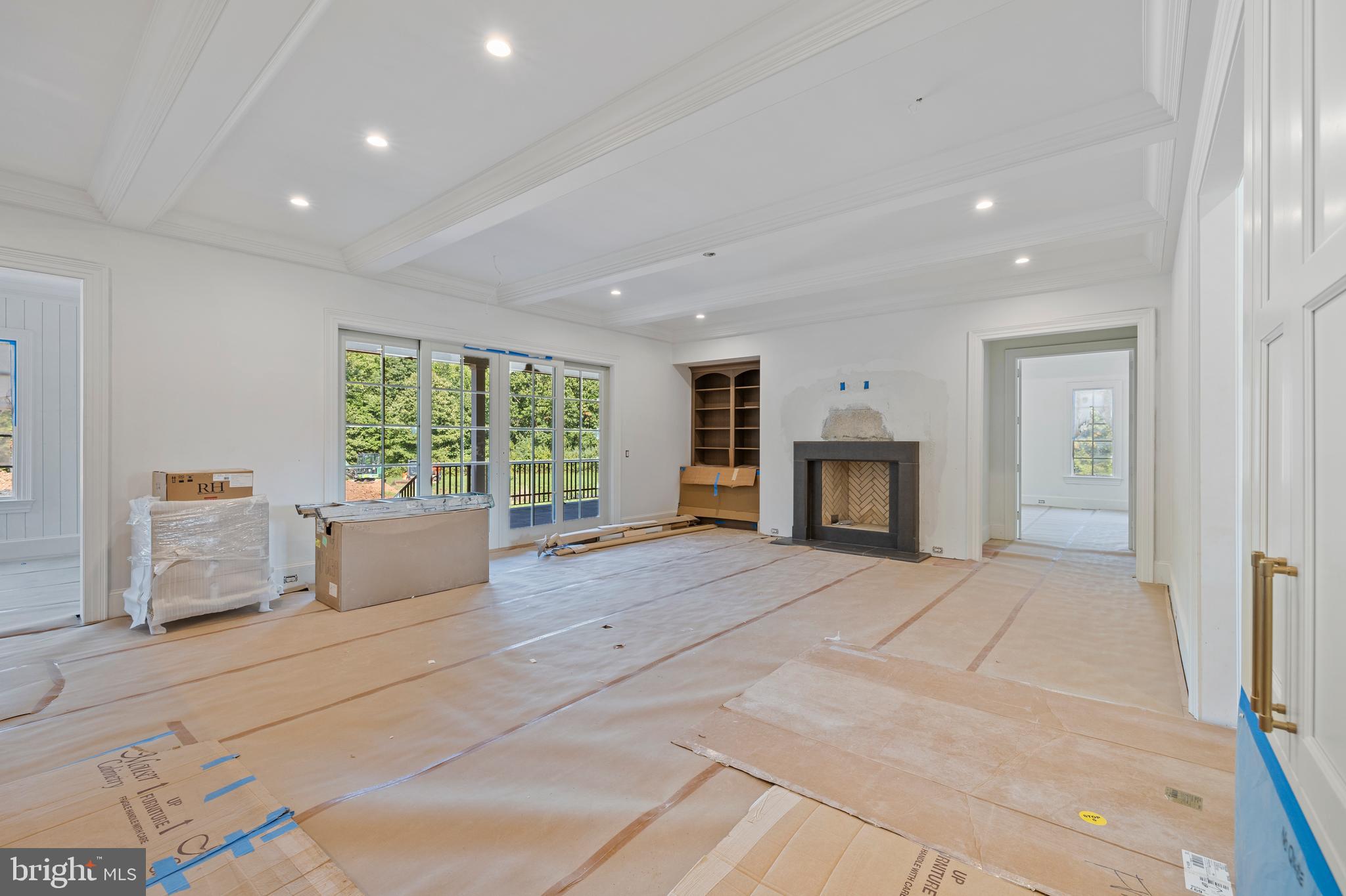 CREIGHTON FARMS - Residential