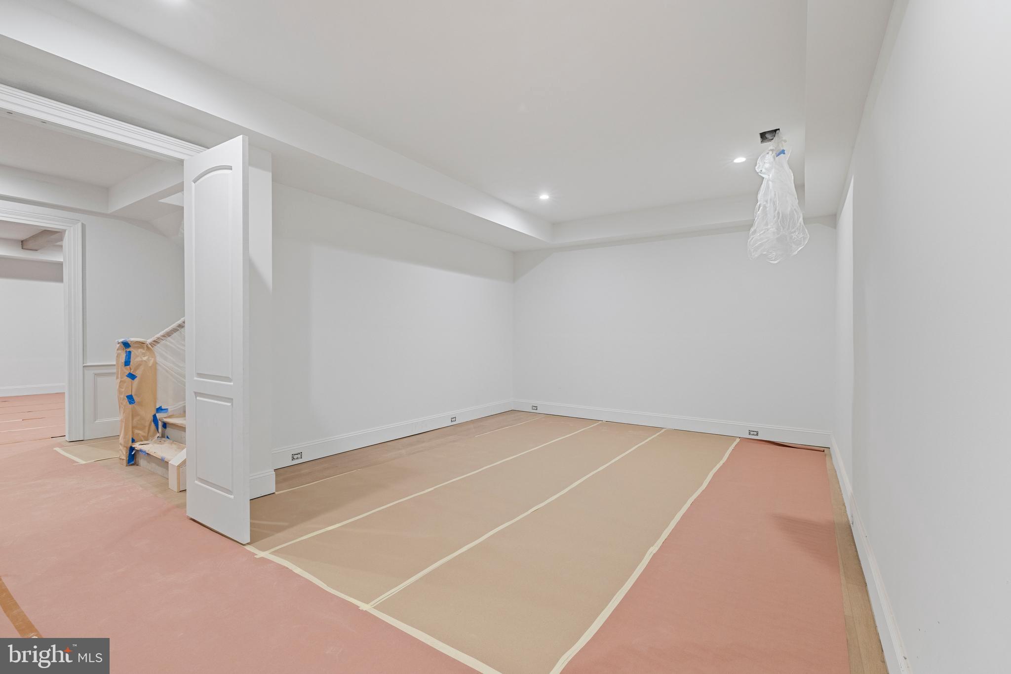 CREIGHTON FARMS - Residential