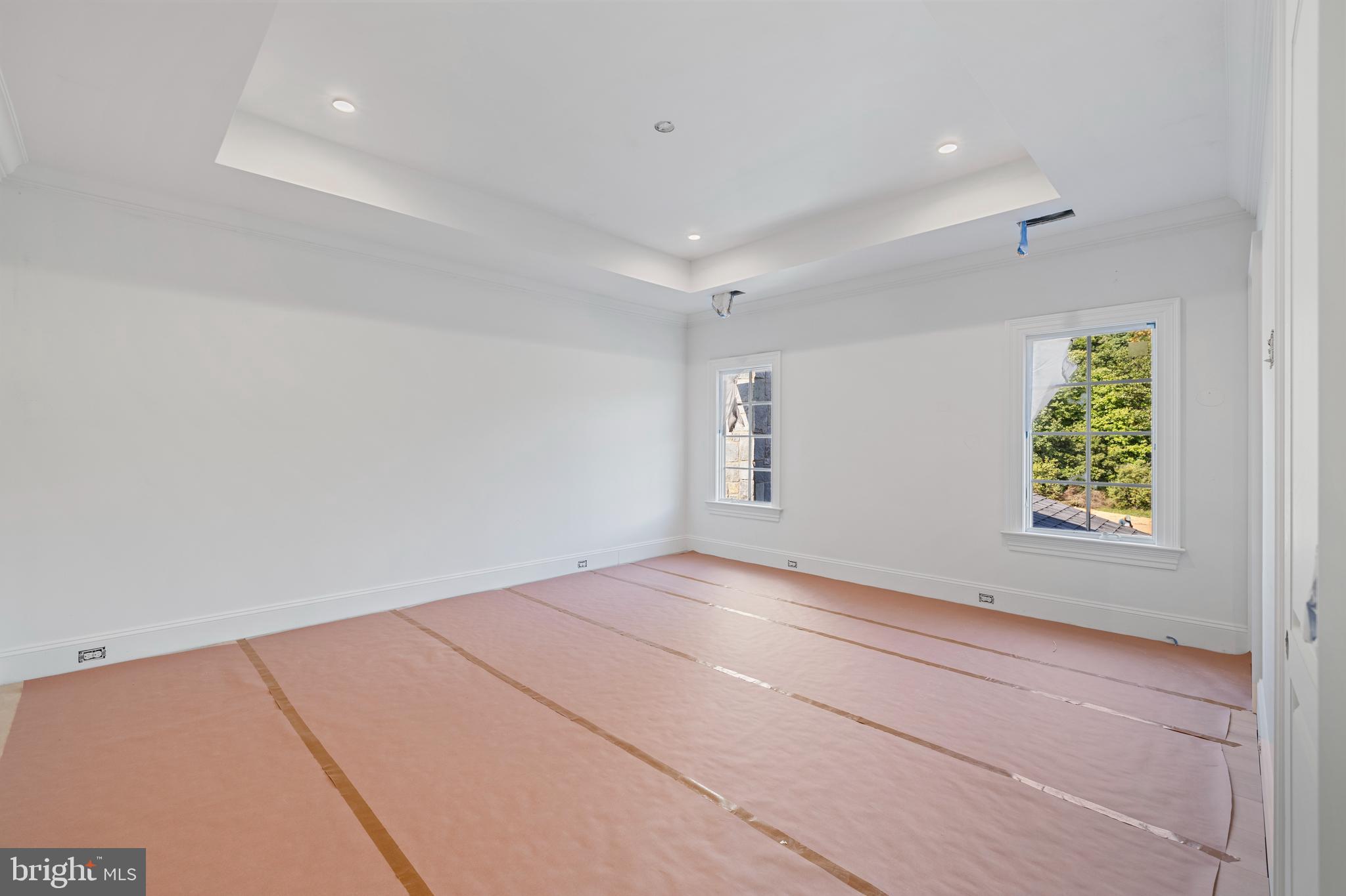 CREIGHTON FARMS - Residential