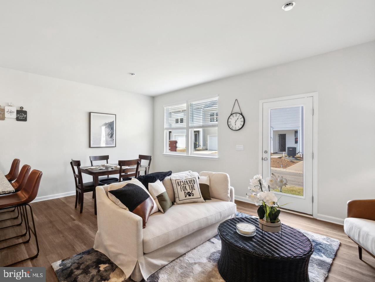 VALLEY VIEW - Residential Lease