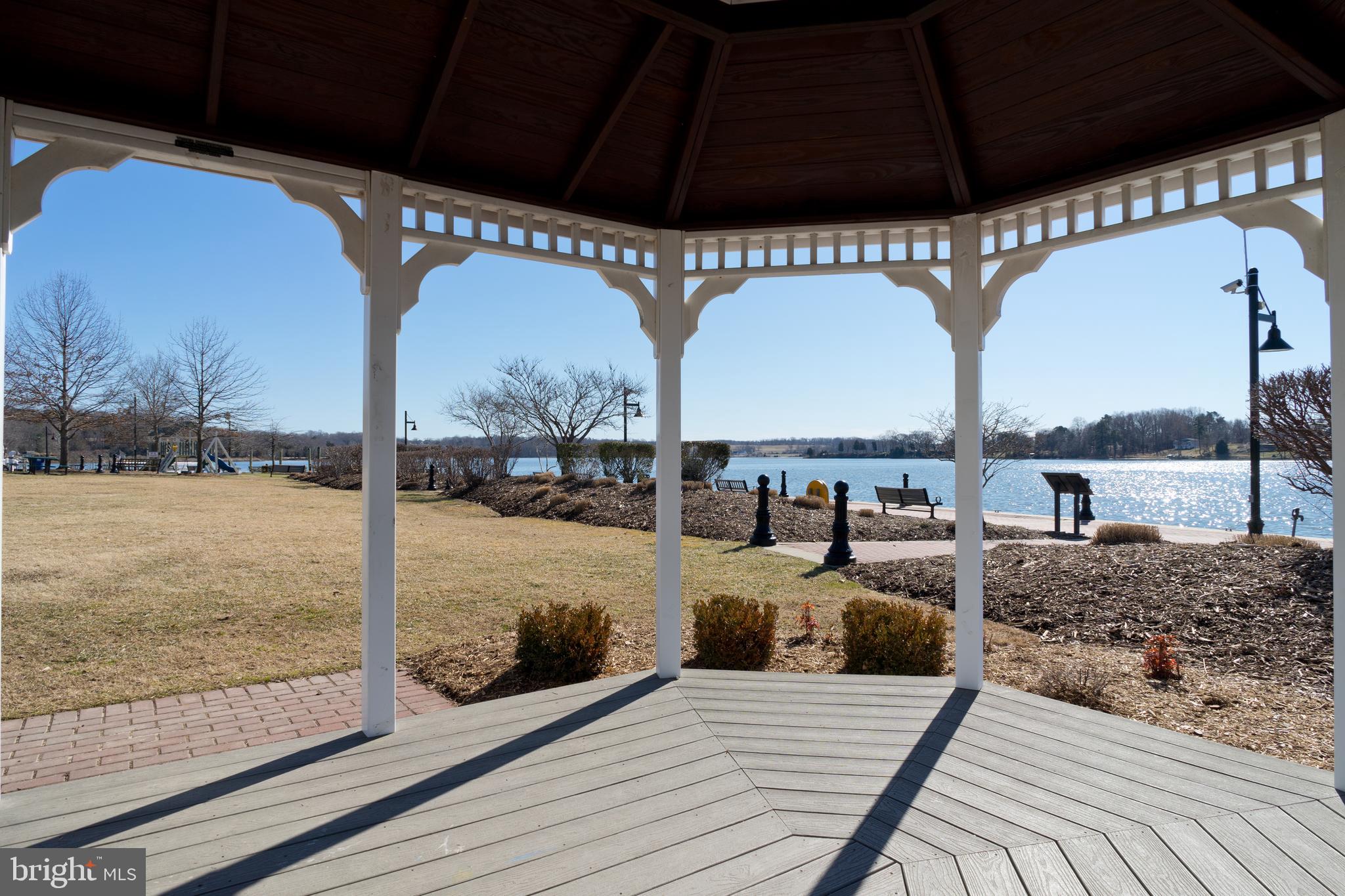 LEONARDTOWN LANDING - Residential