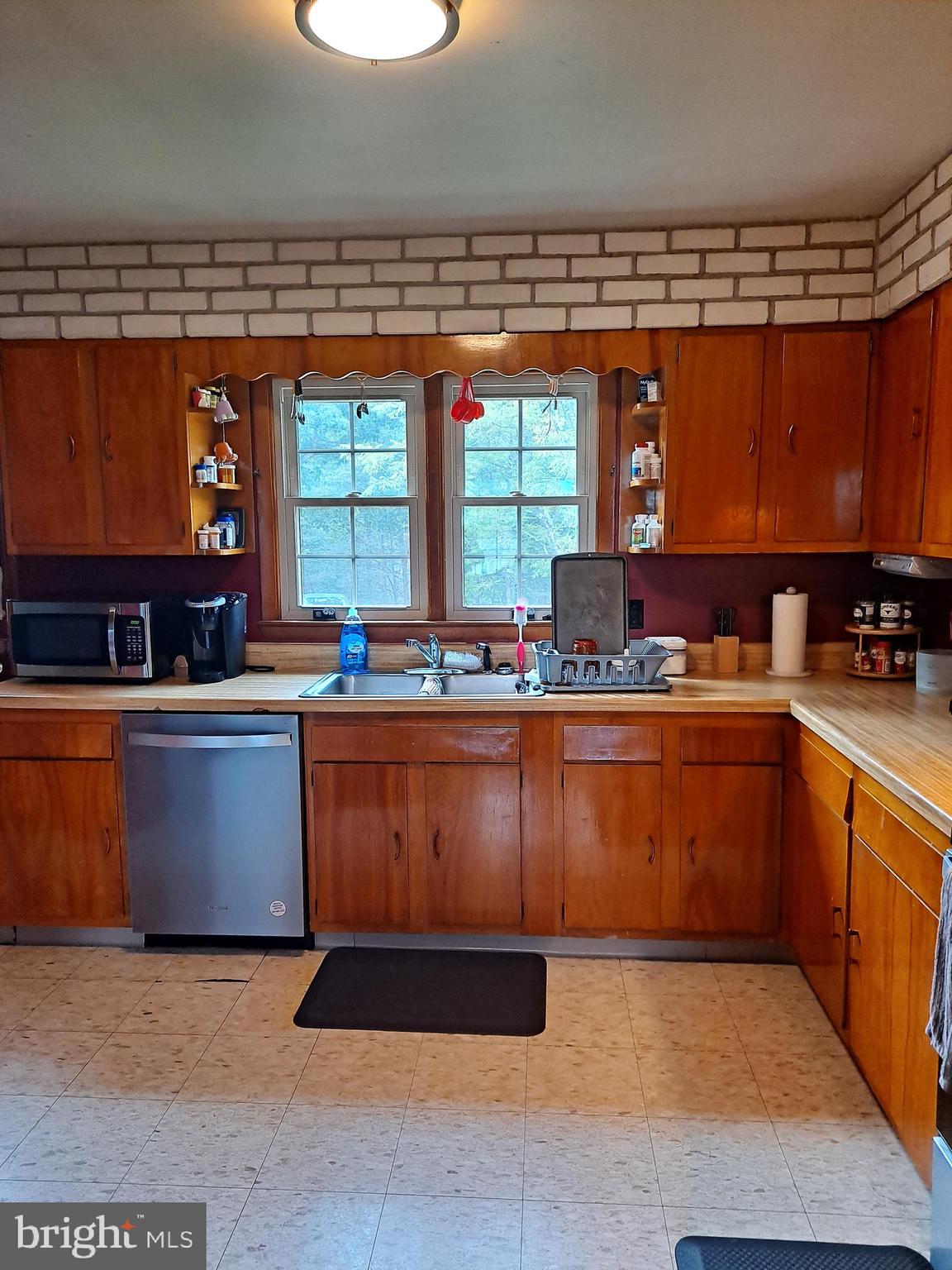 WEESE LAND - Residential