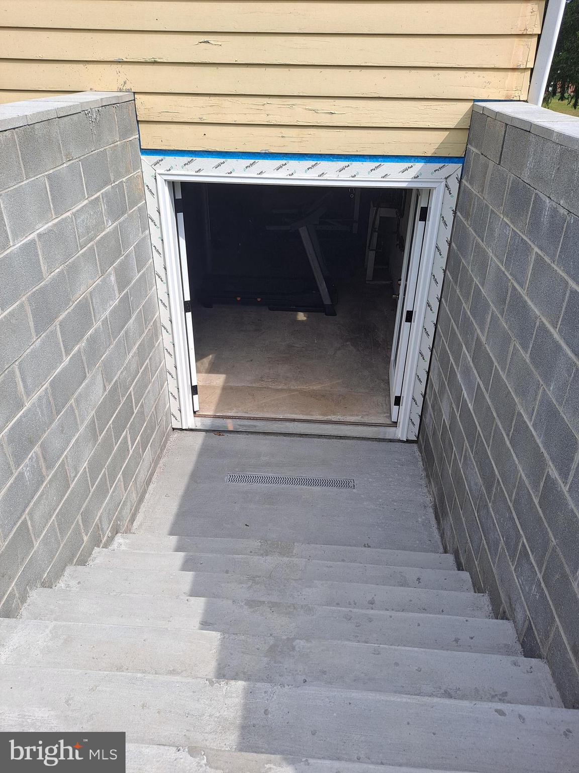 WEESE LAND - Residential