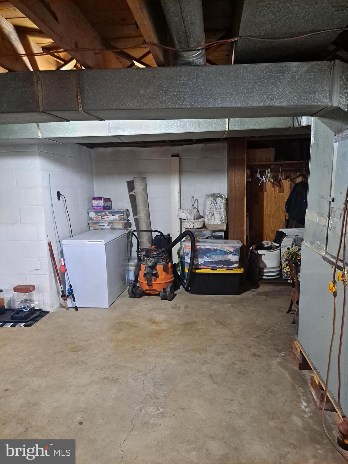 WEESE LAND - Residential