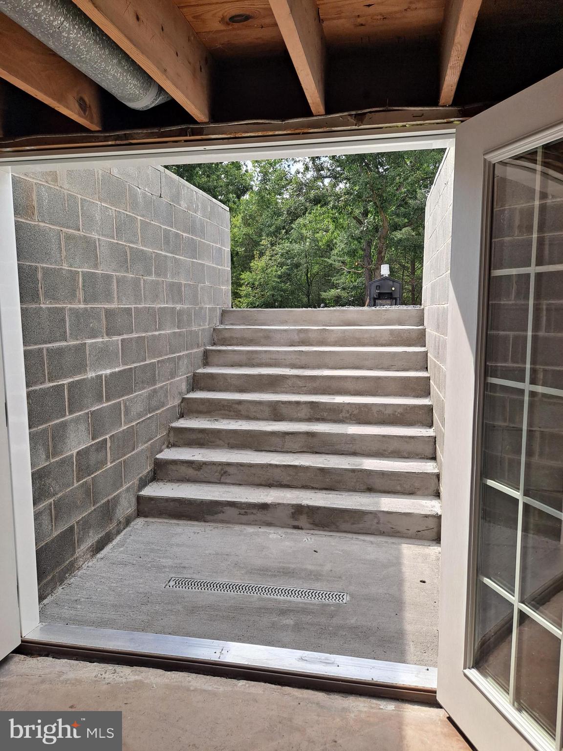 WEESE LAND - Residential