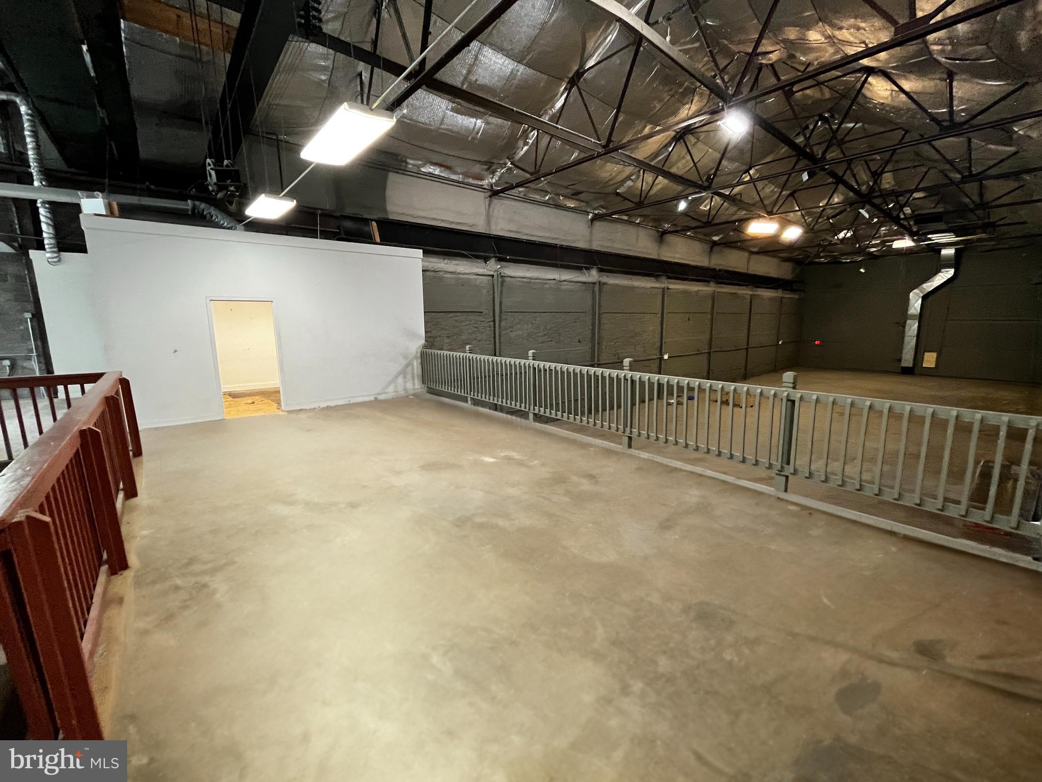 255 S MOUNT AIRY ROAD