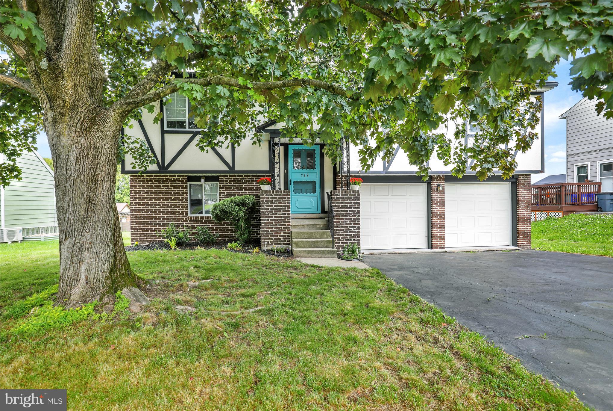 762 TAMARACK TRAIL