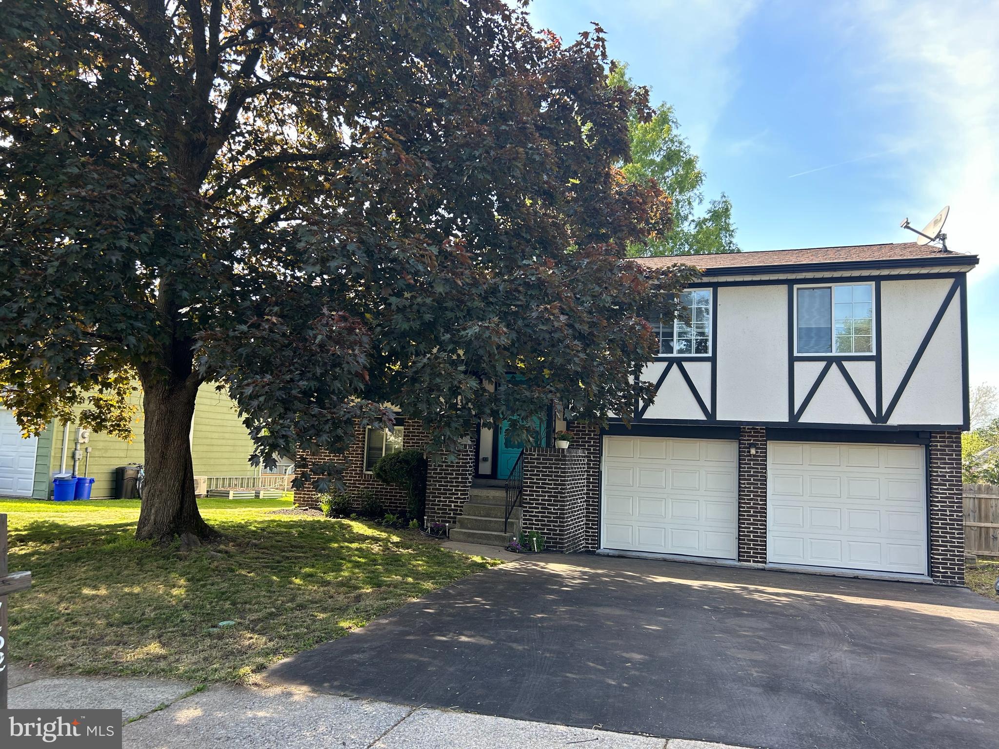 762 TAMARACK TRAIL