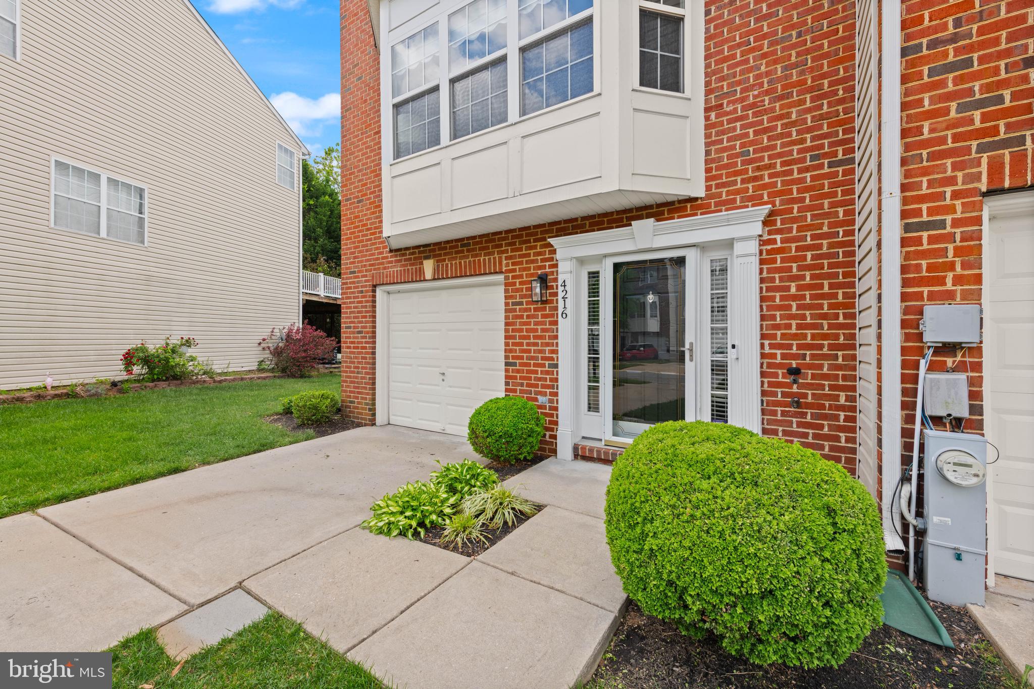 4216 LAVENDER LANE