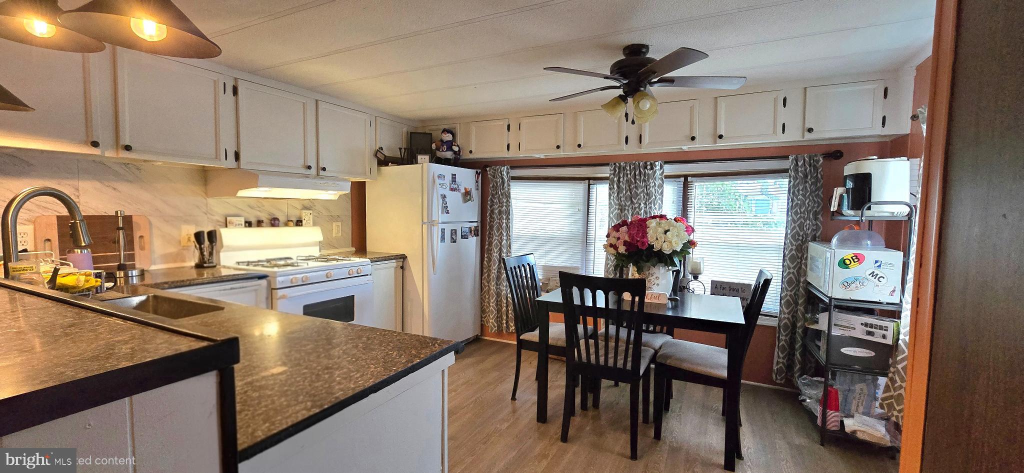 MARINERS COVE - Residential