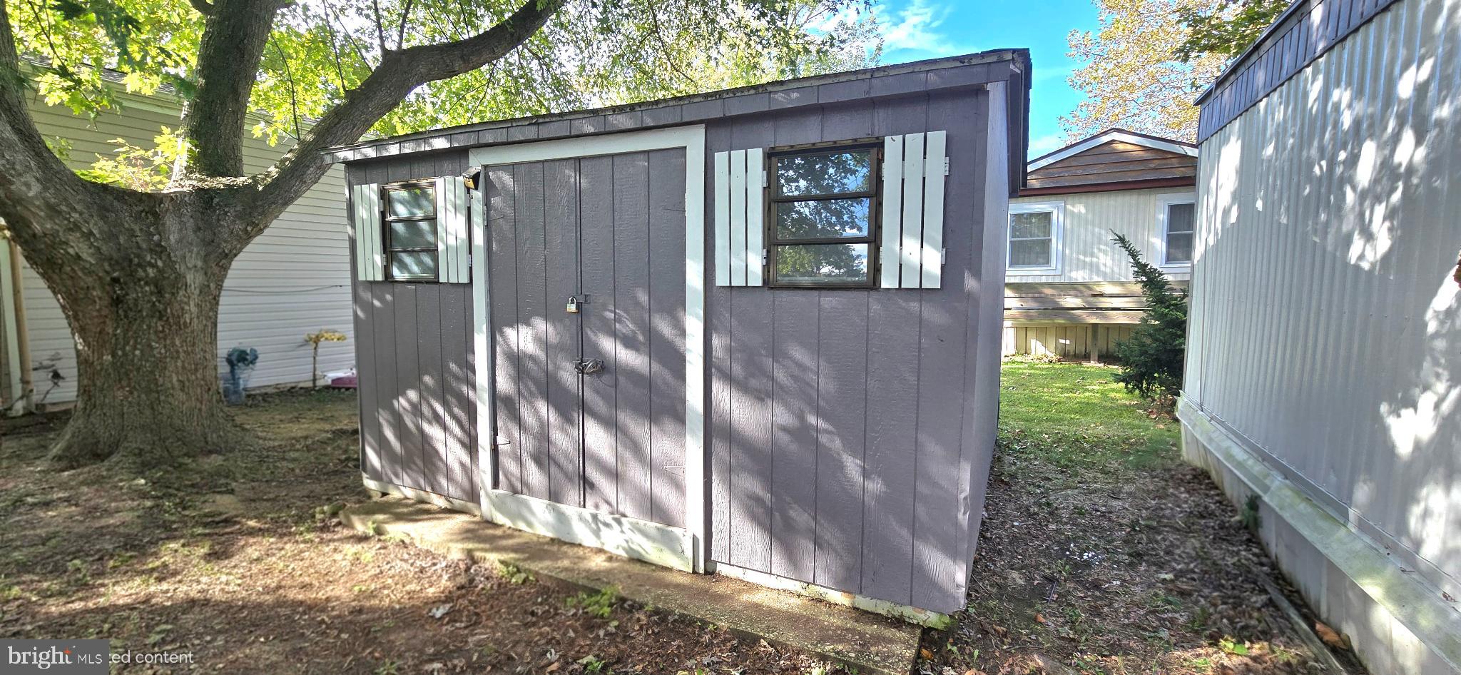 MARINERS COVE - Residential