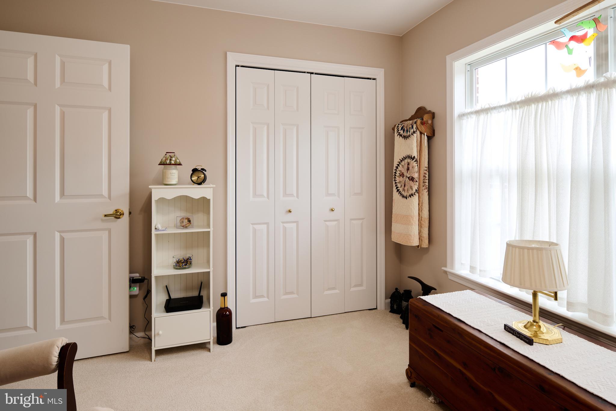 ENGLISH MEADOWS - Residential