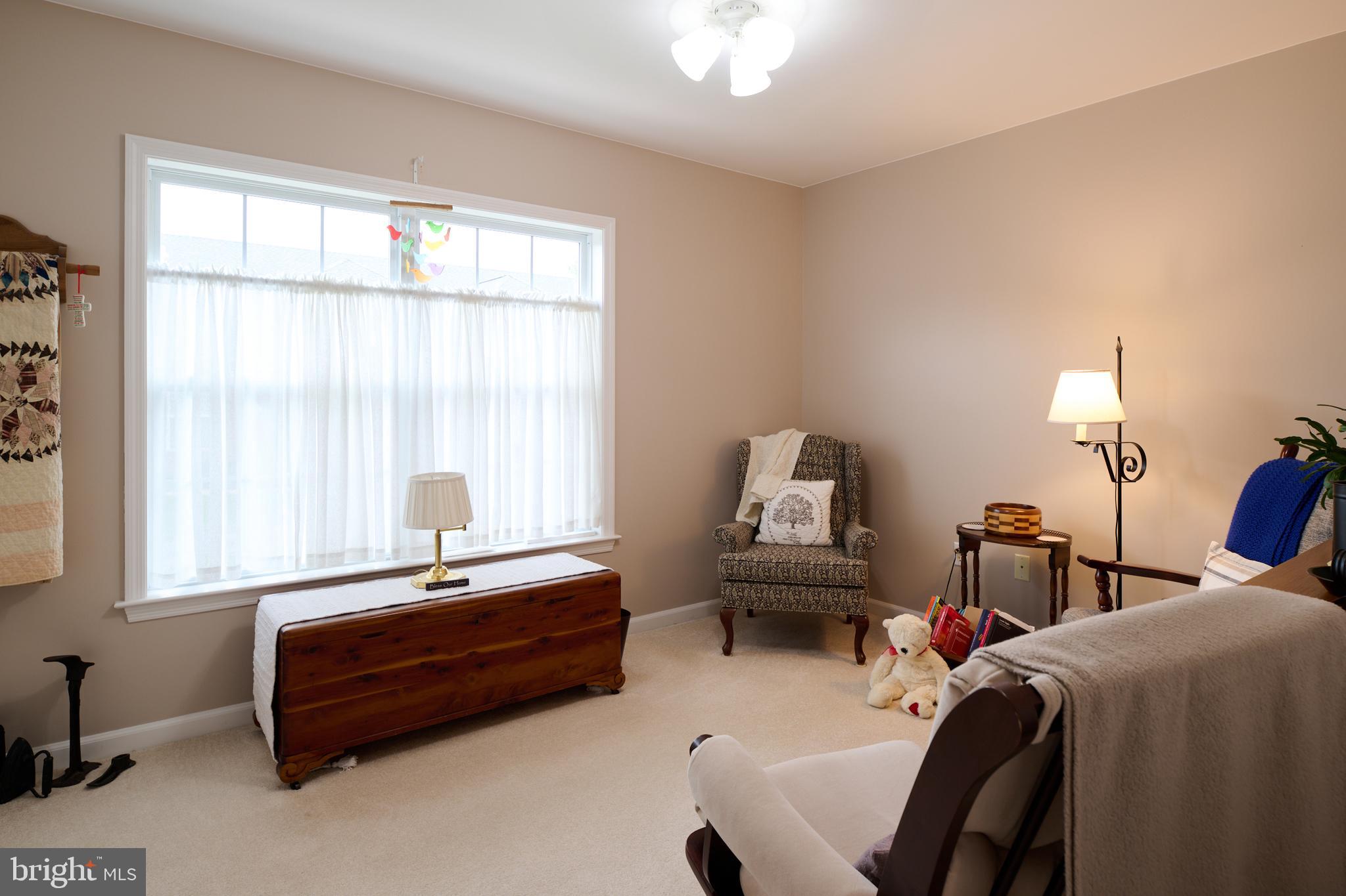 ENGLISH MEADOWS - Residential