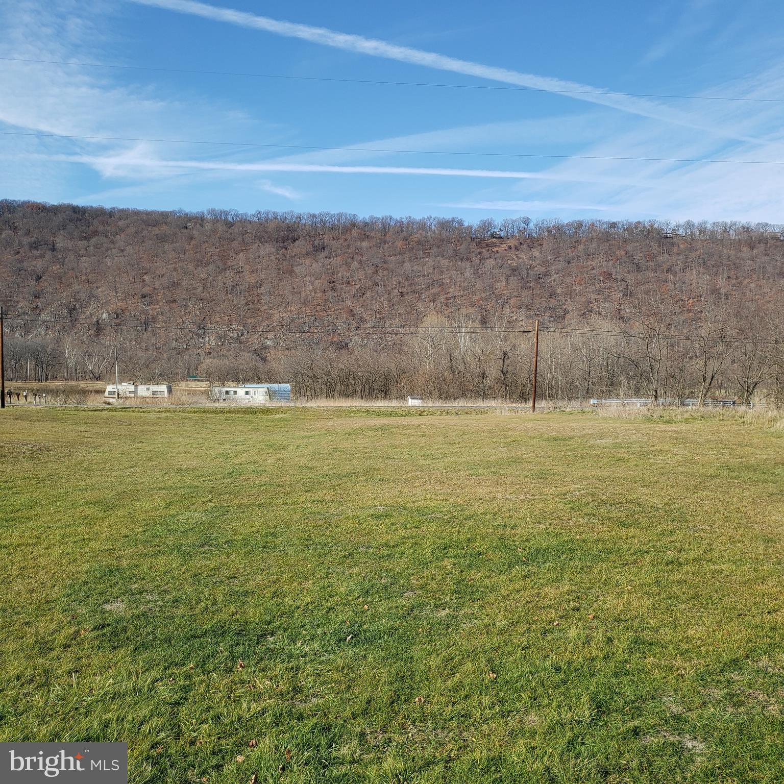 LITTLE MOUNTAIN ESTATES - Residential