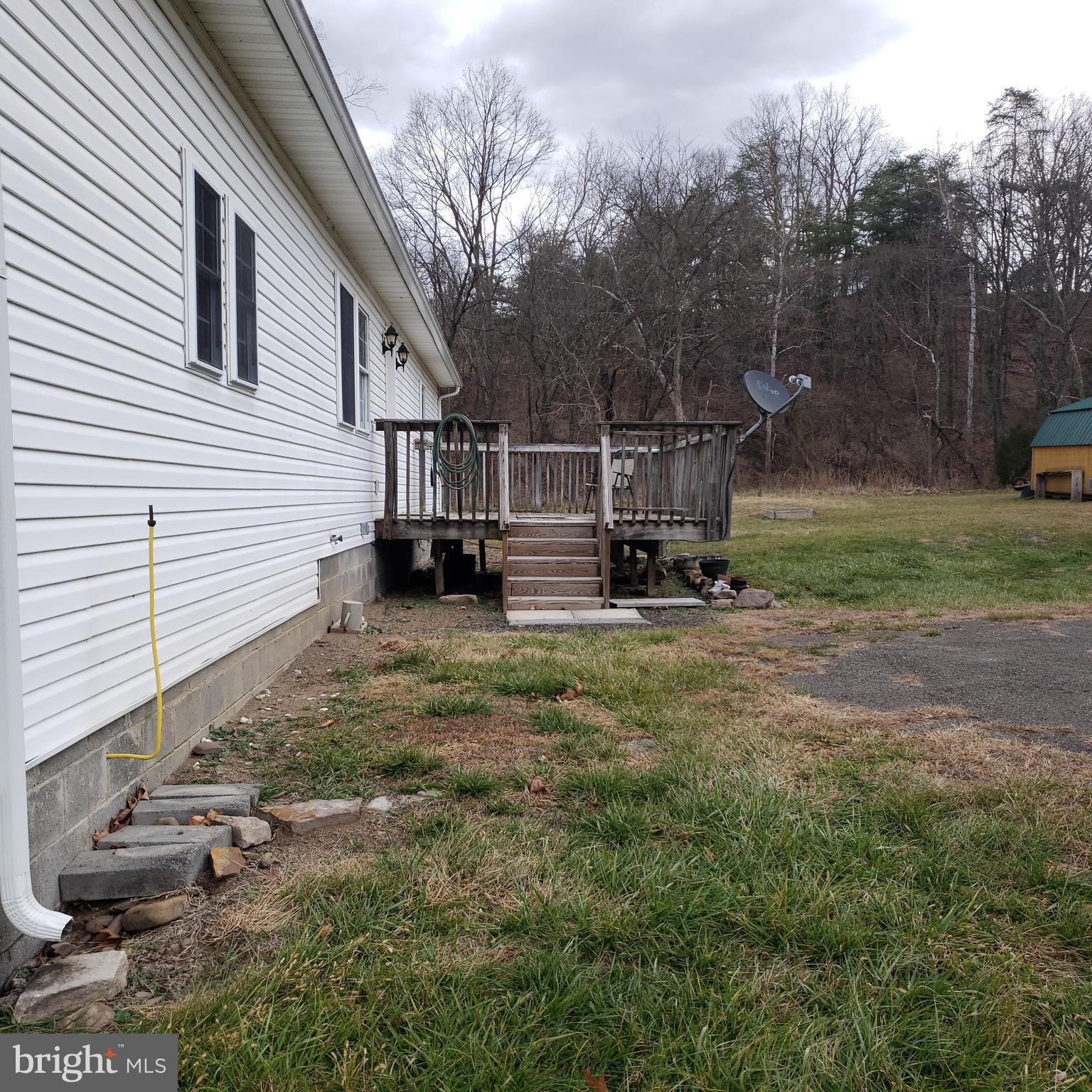 LITTLE MOUNTAIN ESTATES - Residential