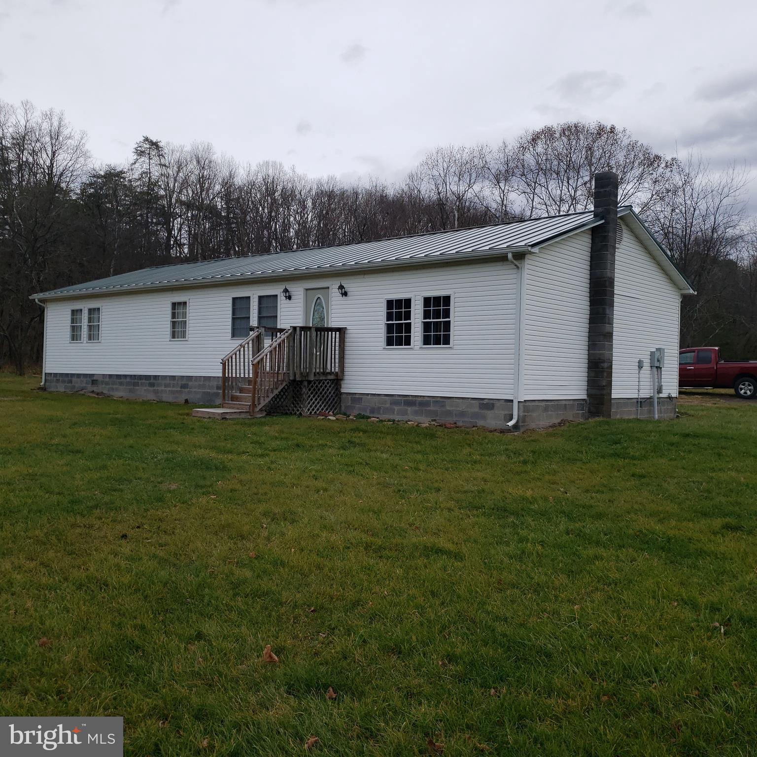 LITTLE MOUNTAIN ESTATES - Residential