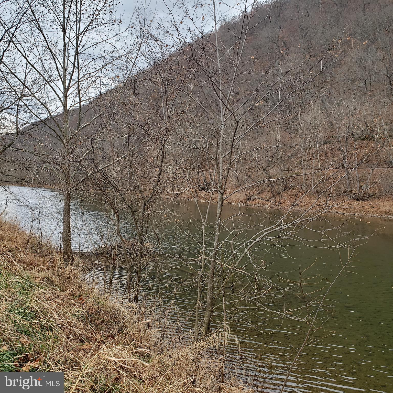 LITTLE MOUNTAIN ESTATES - Residential