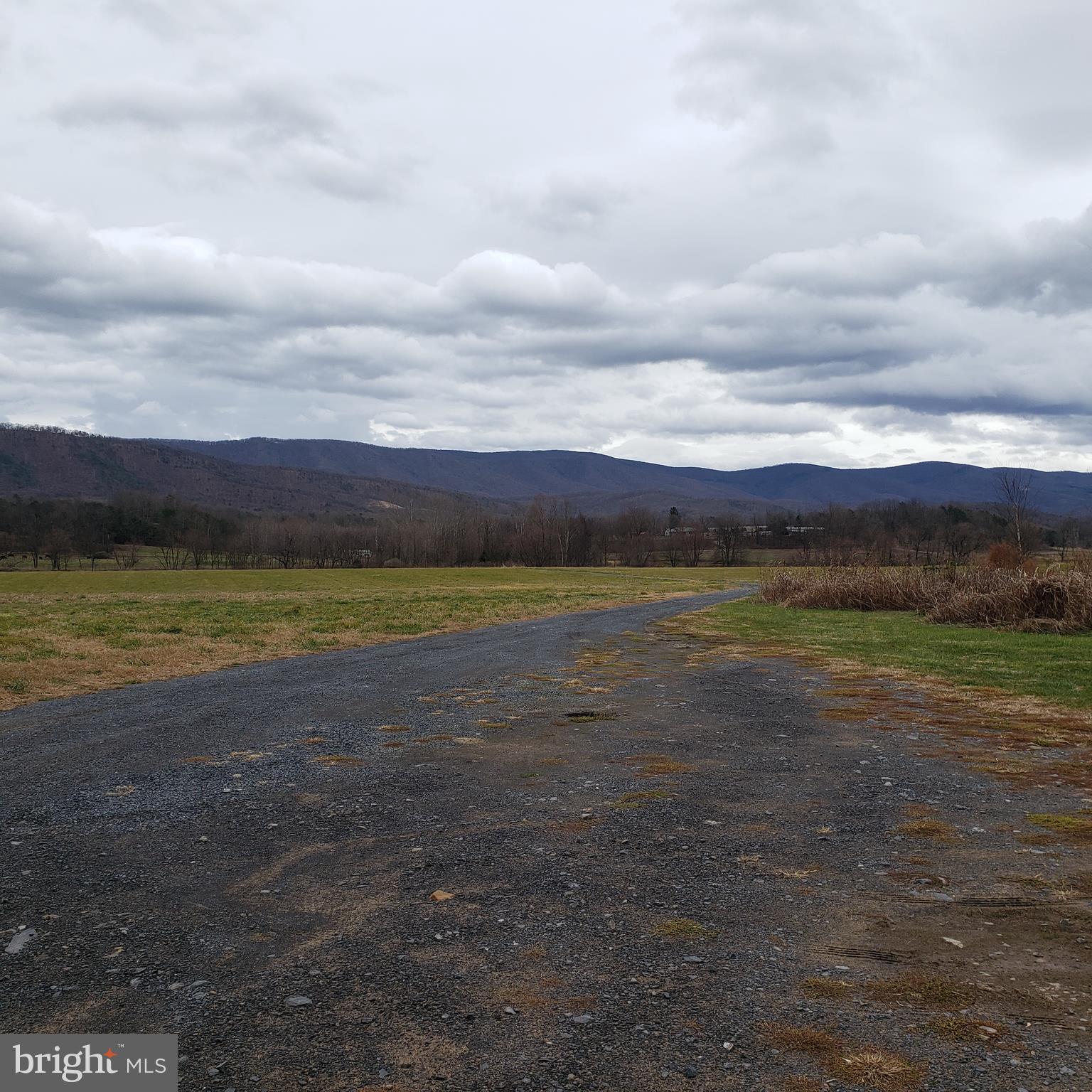 LITTLE MOUNTAIN ESTATES - Residential