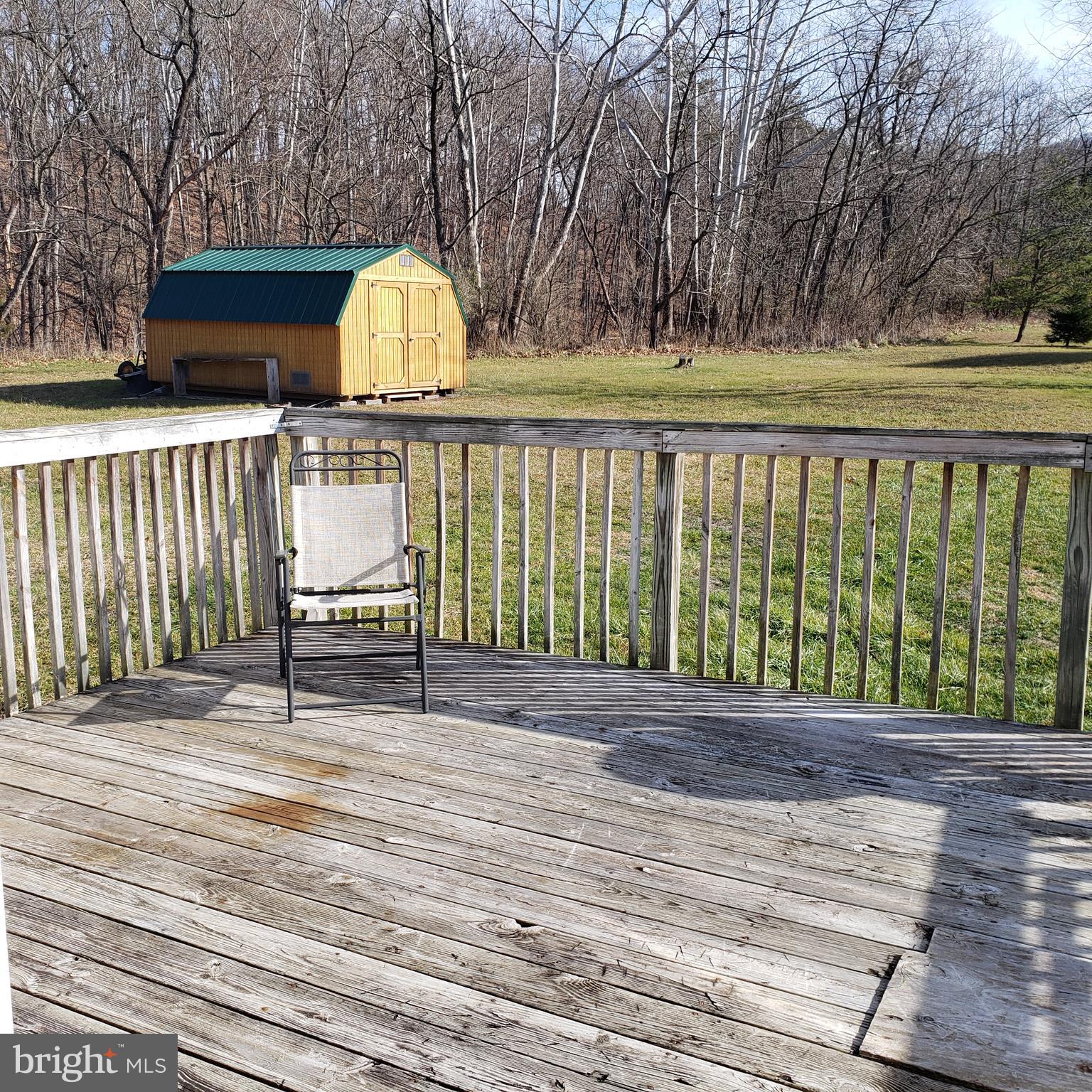 LITTLE MOUNTAIN ESTATES - Residential