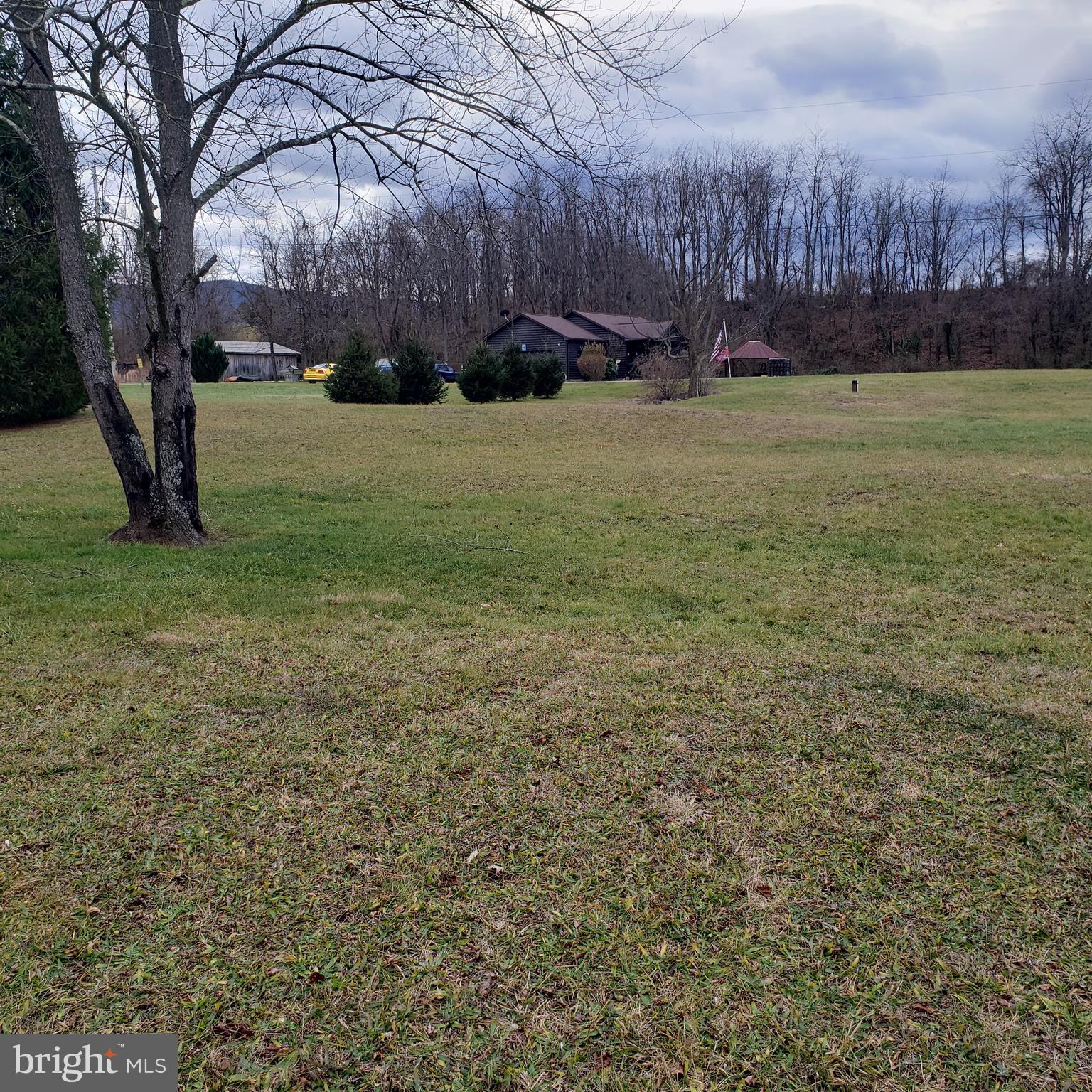 LITTLE MOUNTAIN ESTATES - Residential