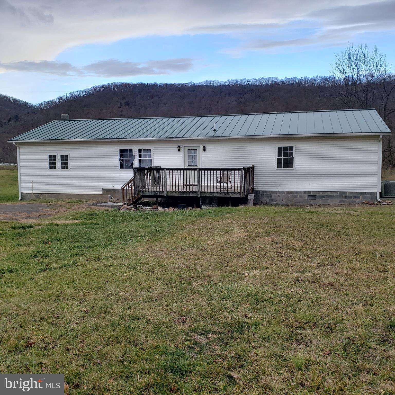 LITTLE MOUNTAIN ESTATES - Residential