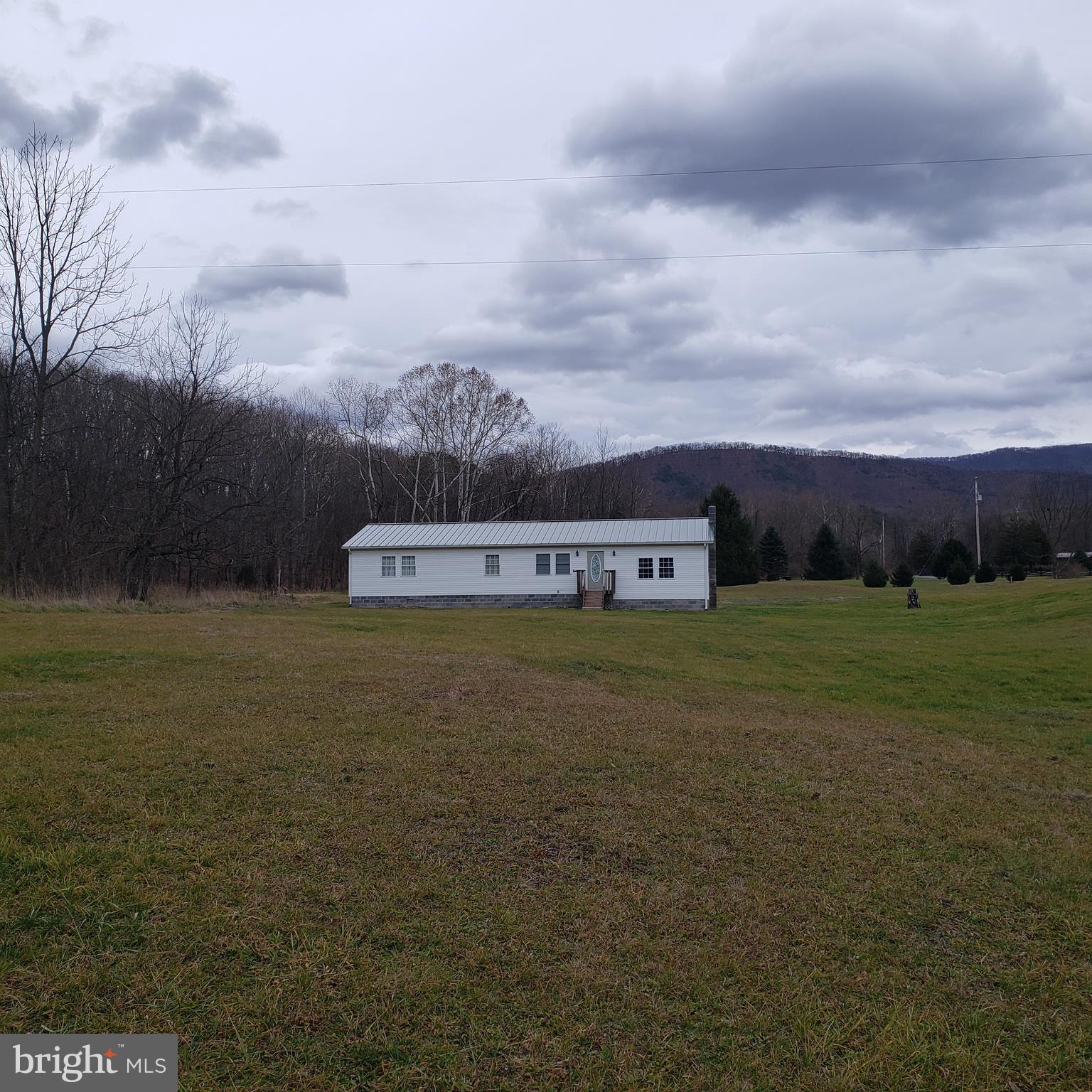 LITTLE MOUNTAIN ESTATES - Residential