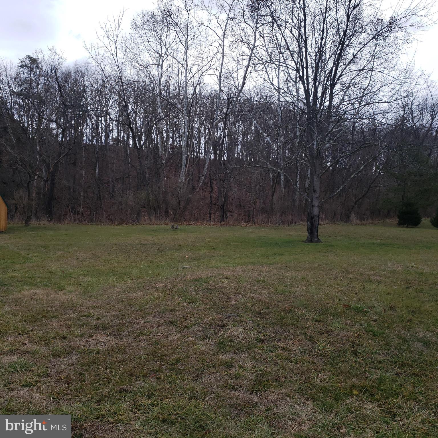 LITTLE MOUNTAIN ESTATES - Residential