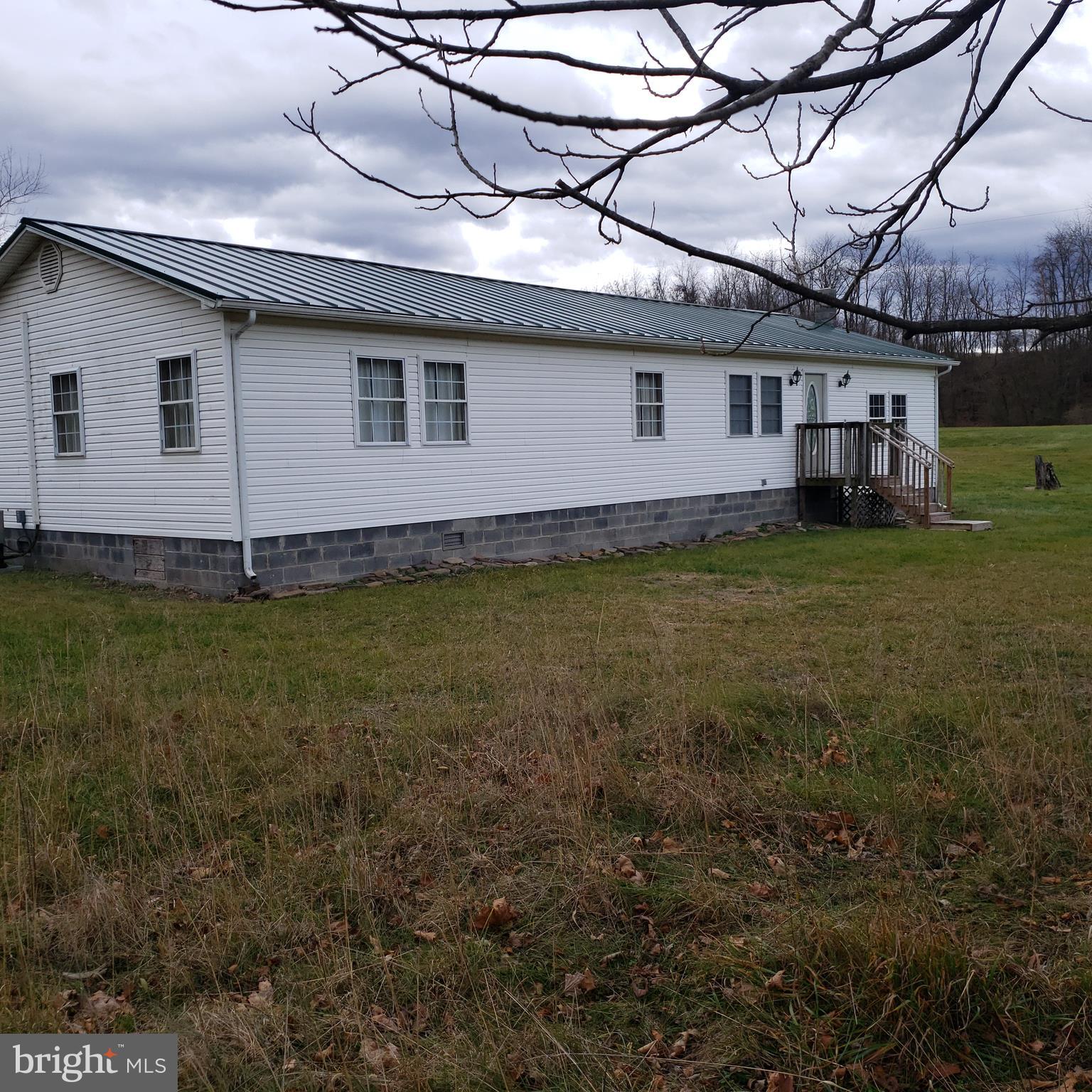 LITTLE MOUNTAIN ESTATES - Residential